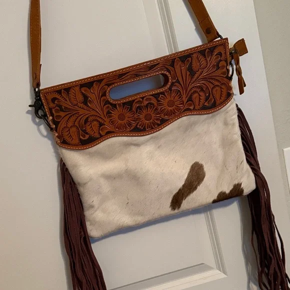 American Darling Tan and Cream Crossbody Bag with Fringe - Picture 10 of 10